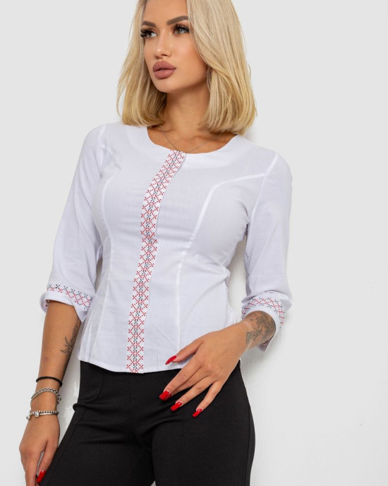 Блуза класична з вишивкою 230R03-2
